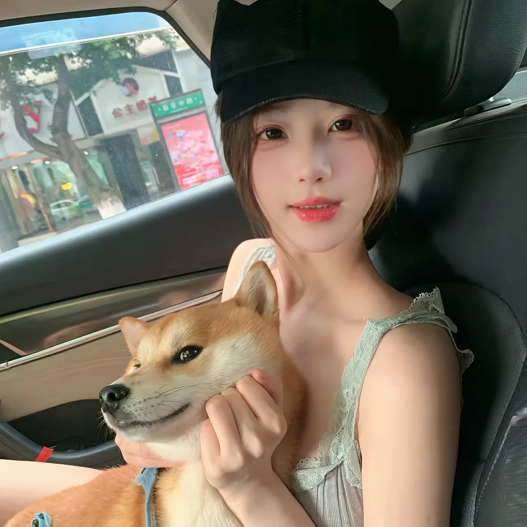 葡萄架下的女神